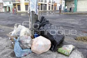 BASURA . NAVIDAD