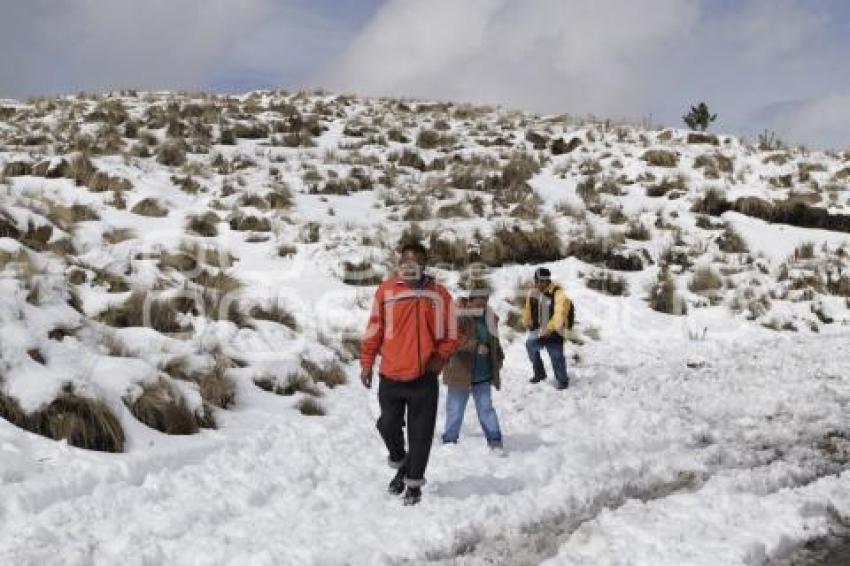 NEVADA EN LOS VOLCANES