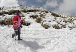 NEVADA EN LOS VOLCANES
