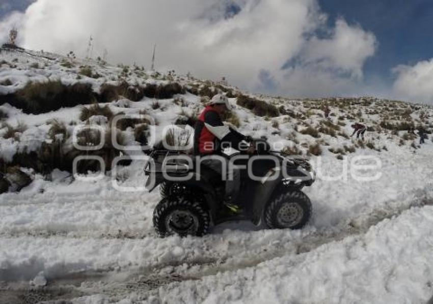NEVADA EN LOS VOLCANES