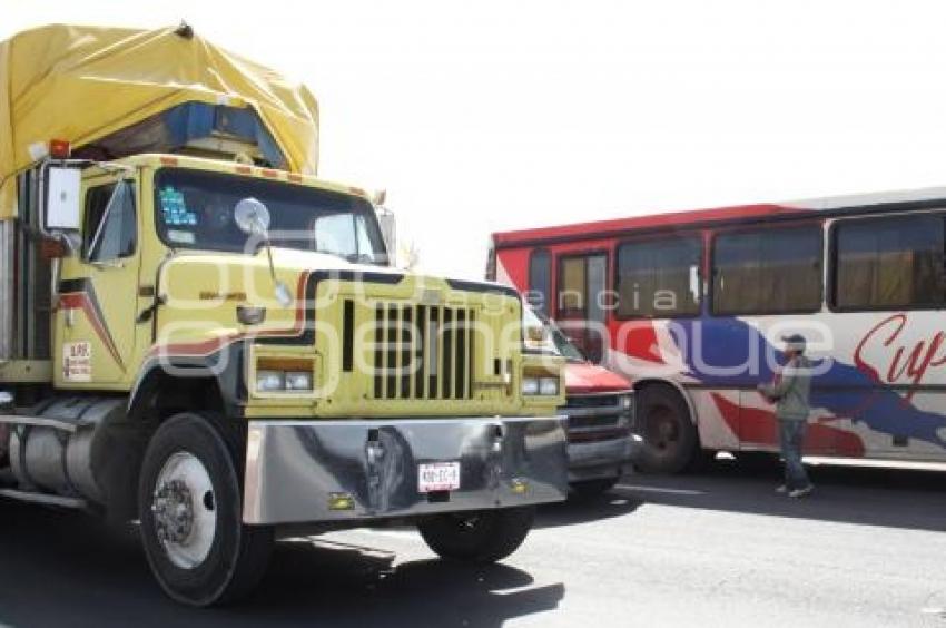 AMBULANTES EN AUTOPISTA