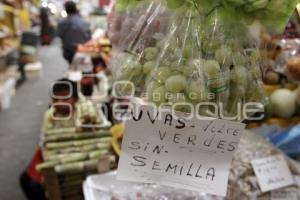 UVAS . AÑO NUEVO