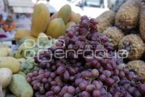 UVAS . AÑO NUEVO