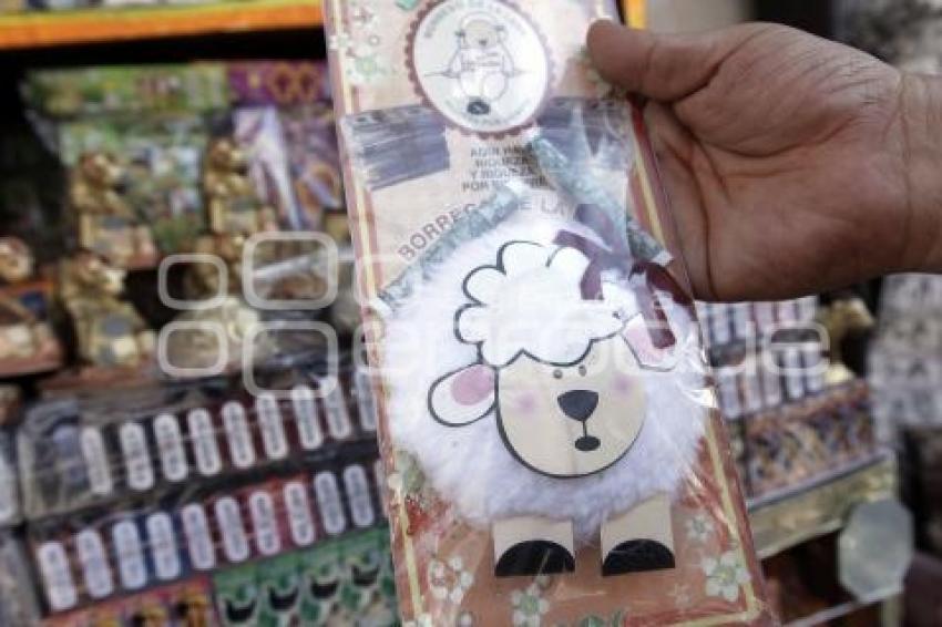 AMULETOS . AÑO NUEVO