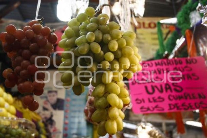 UVAS . AÑO NUEVO