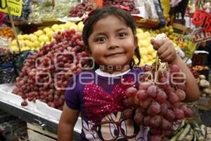 UVAS . AÑO NUEVO