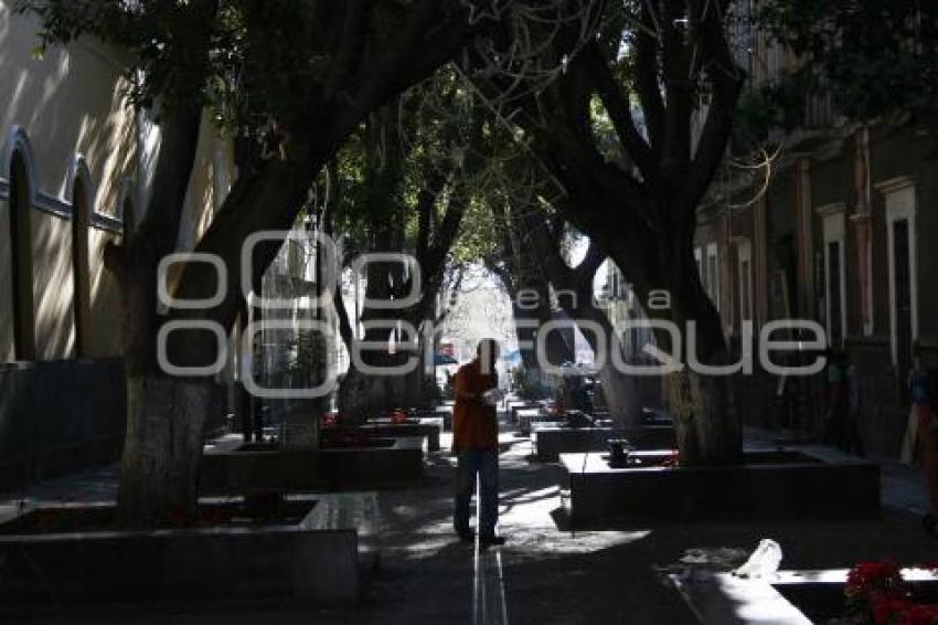 CALLES VACÍAS