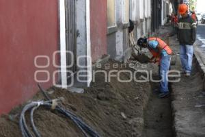 COLOCACIÓN LOSAS AVENIDA JUAN DE PALAFOX