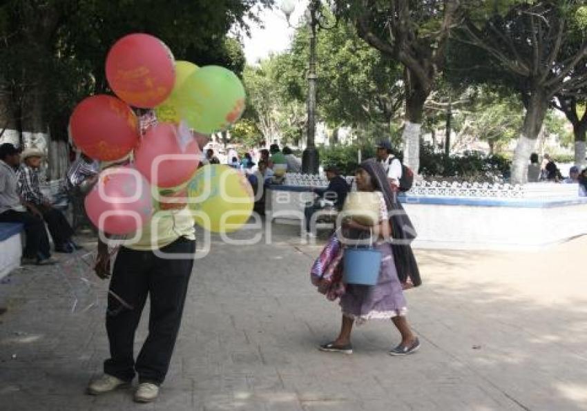 VENTA DE GLOBOS . ACATLÁN