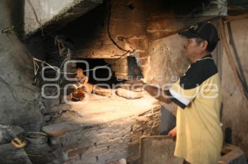 ROSCA DE REYES . ACATLÁN