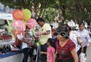 VENTA DE GLOBOS . ACATLÁN