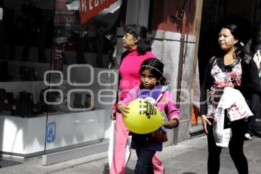 REYES MAGOS . VENTA DE GLOBOS