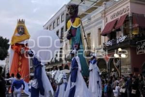 LANZAMIENTO GLOBOS . AYUNTAMIENTO