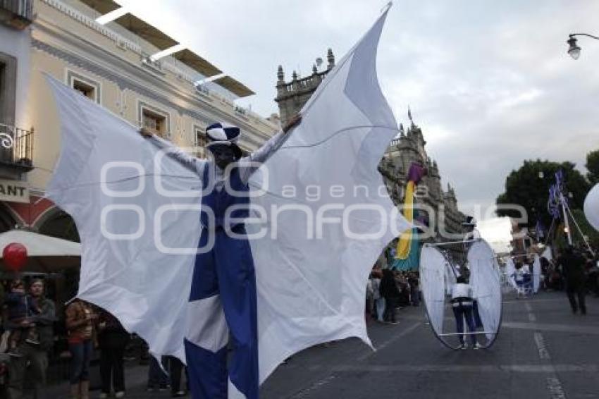 LANZAMIENTO GLOBOS . AYUNTAMIENTO