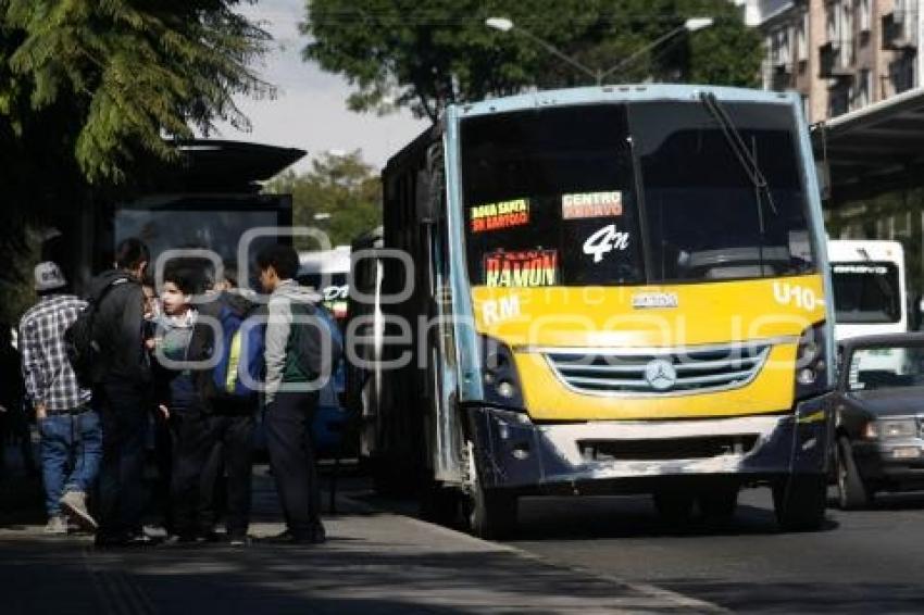 TRANSPORTE PÚBLICO