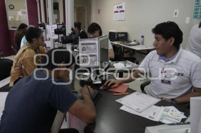 INE . RENOVACIÓN DE CREDENCIAL