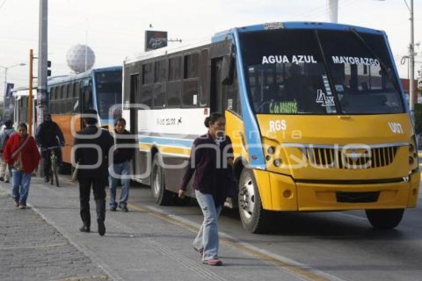 TRANSPORTE PÚBLICO