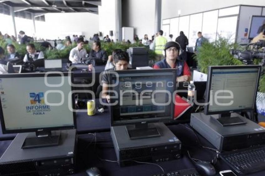 CUARTO INFORME DE GOBIERNO . PRENSA