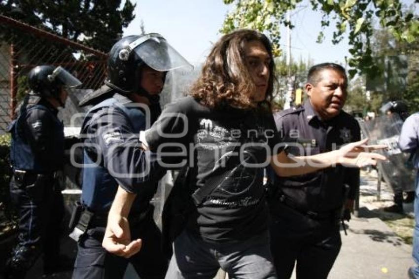 MANIFESTACIÓN ESTUDIANTES