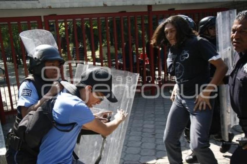 MANIFESTACIÓN ESTUDIANTES