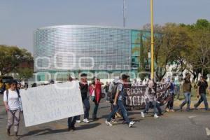 MANIFESTACIÓN DE ESTUDIANTES