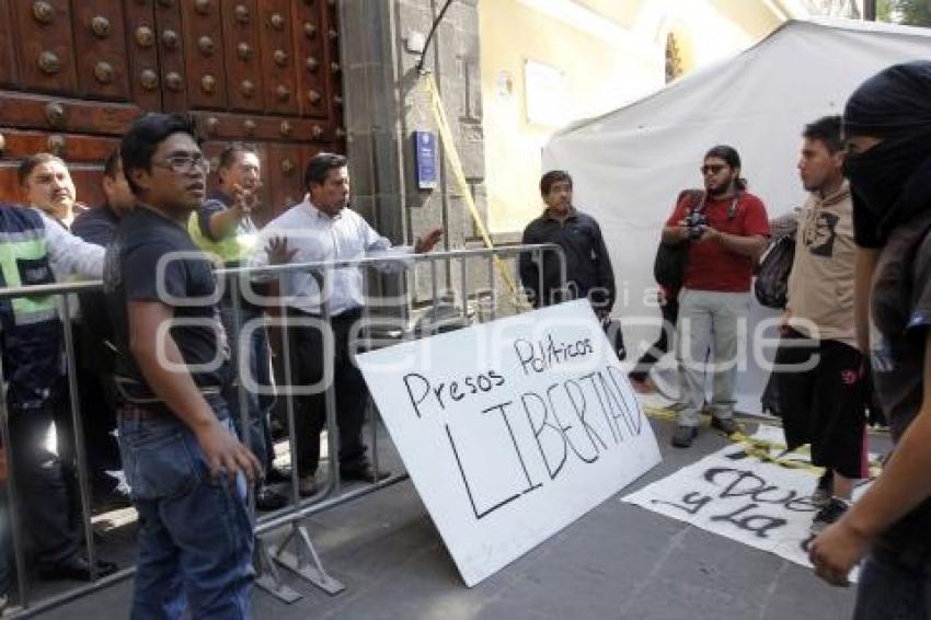 MANIFESTACIÓN DE ESTUDIANTES