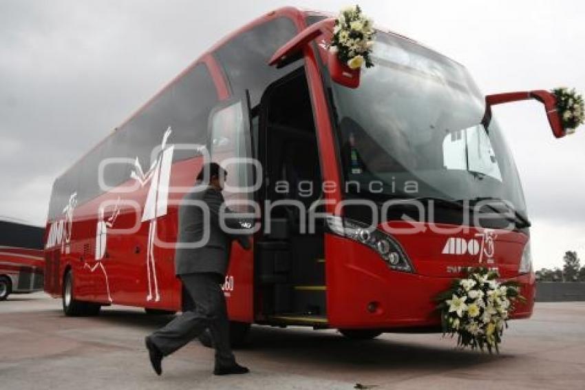 PRESENTACIÓN AUTOBUSES ADO