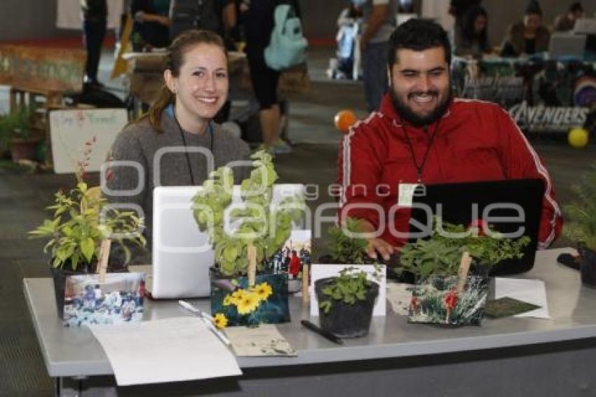 FERIA TEC. SERVICIO SOCIAL