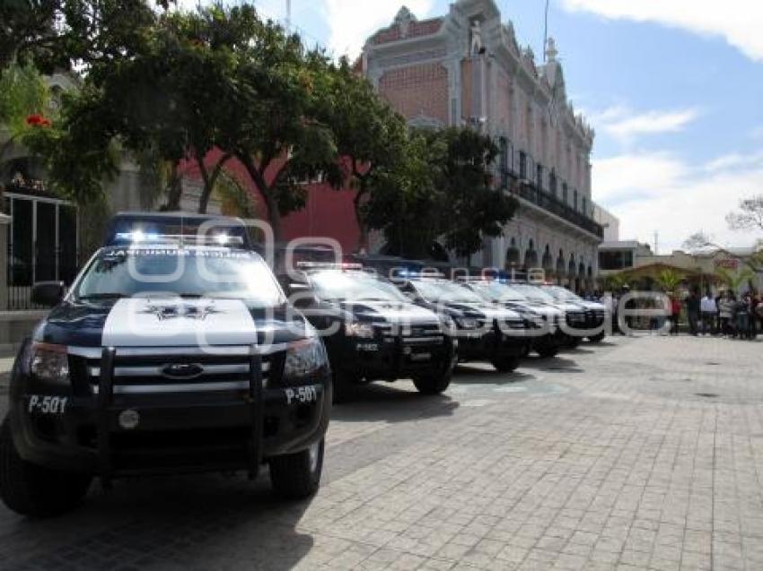 ENTREGA PATRULLAS . TEHUACÁN