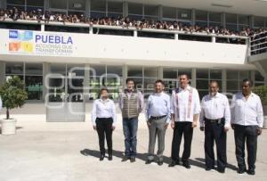 UNIVERSIDAD A DISTANCIA . ACATLÁN