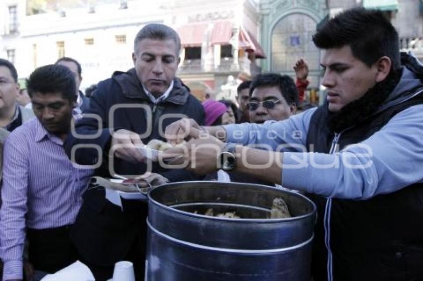 ANTONIO GALI CELEBRA CANDELARIA