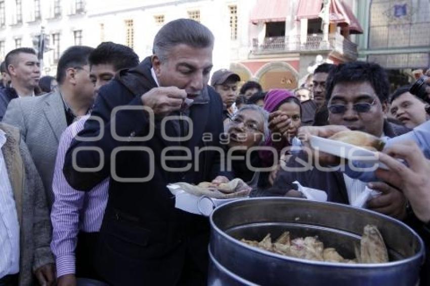 ANTONIO GALI CELEBRA CANDELARIA