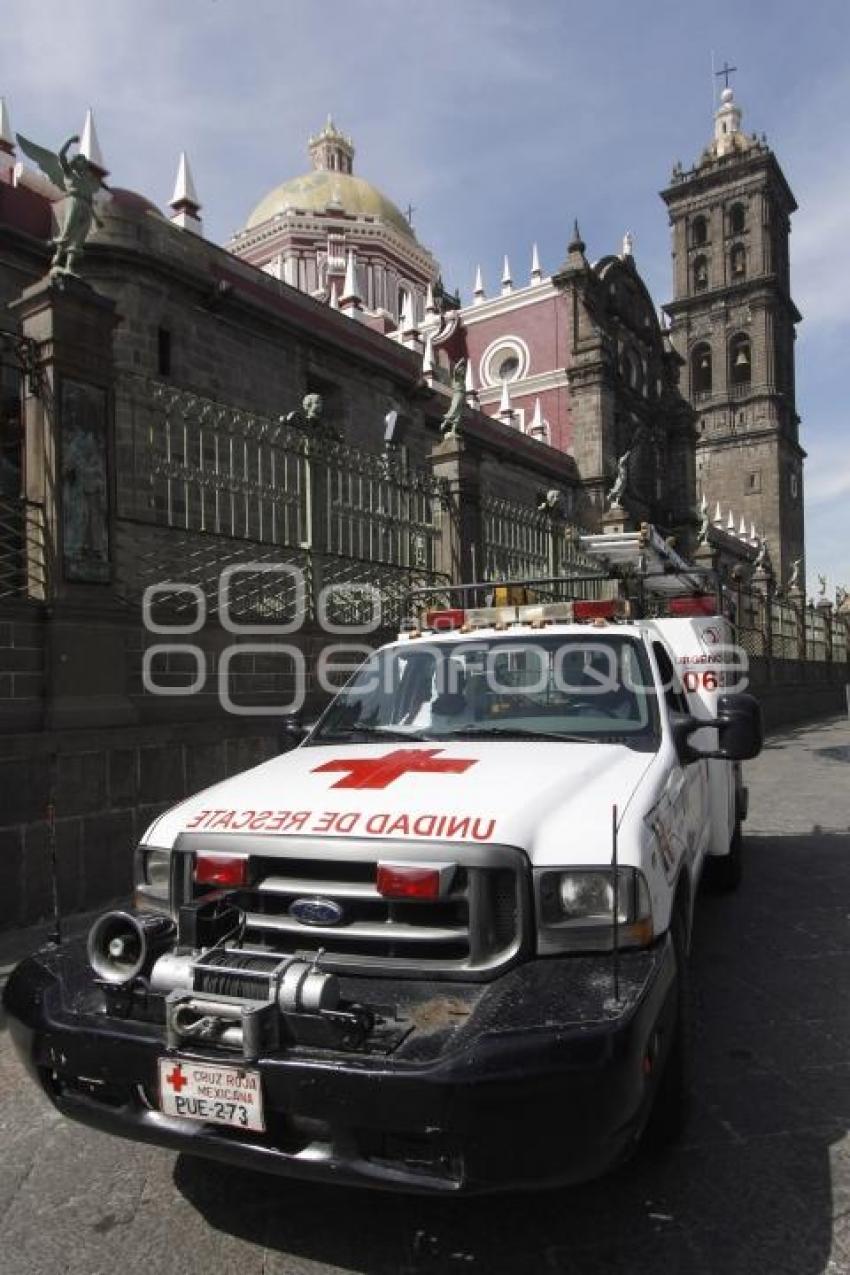 PARAMEDICOS . CRUZ ROJA