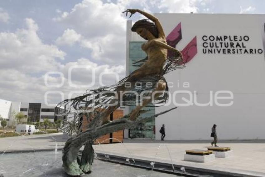 CCU . LA BAILARINA