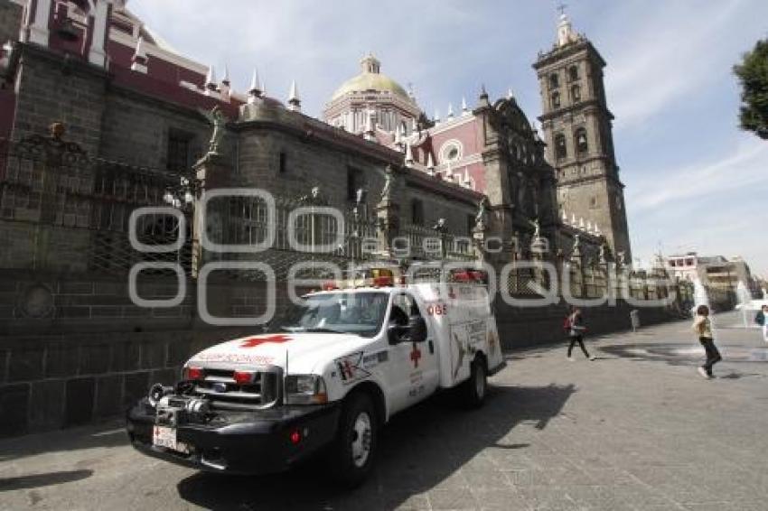 PARAMEDICOS . CRUZ ROJA