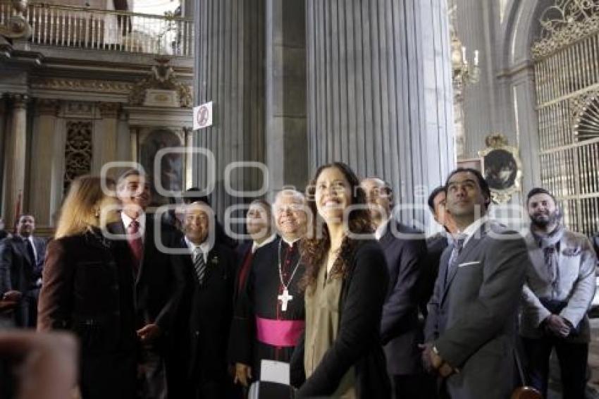 ENTREGA OBRA PUERTAS CATEDRAL