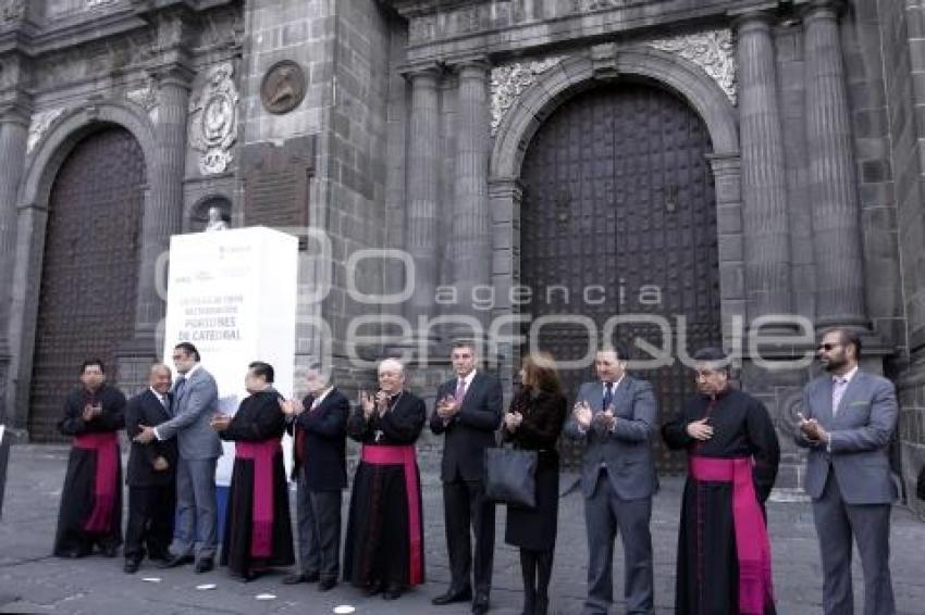 ENTREGA OBRA PUERTAS CATEDRAL