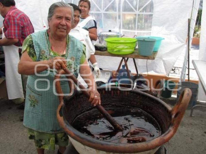 MIAHUATLAN. FERIA DEL MOLE