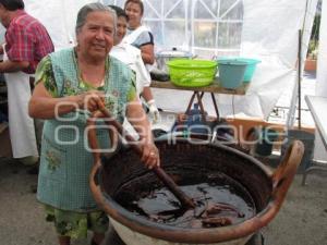 MIAHUATLAN. FERIA DEL MOLE