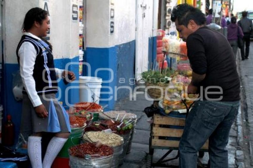 VENDEDORES AMBULANTES