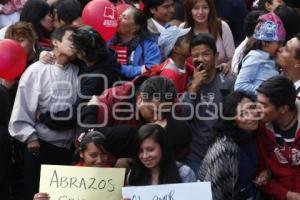 BESO DE FOTOGRAFÍA