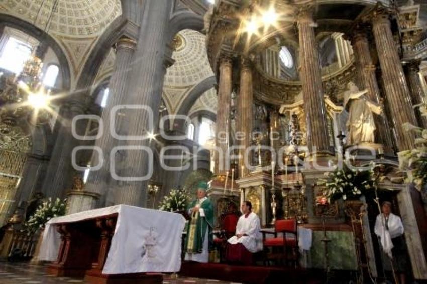 MISA DOMINICAL . CATEDRAL