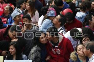 BESO DE FOTOGRAFÍA