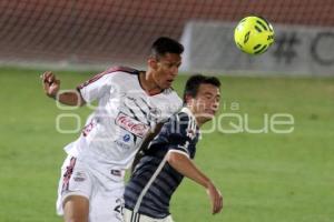 FUTBOL . LOBOS VS CHIVAS