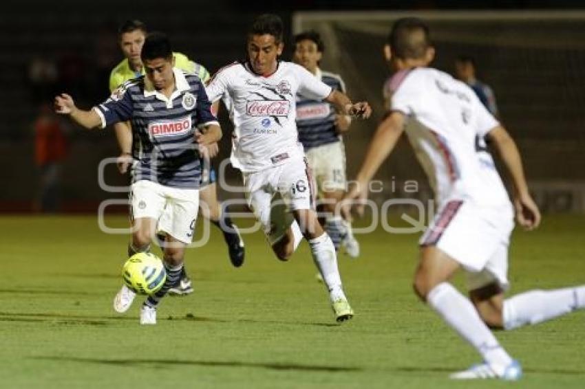 FUTBOL . LOBOS VS CHIVAS