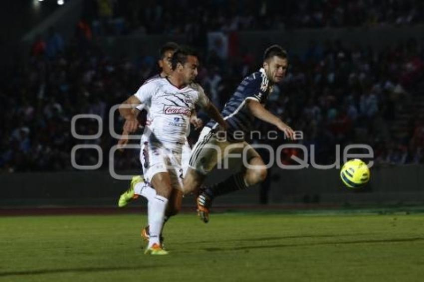 FÙTBOL . LOBOS VS CHIVAS