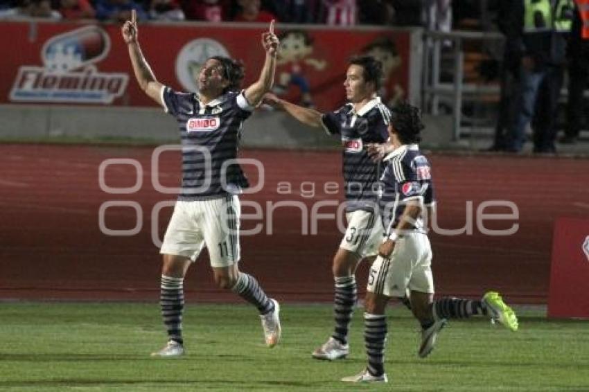 FUTBOL . LOBOS VS CHIVAS