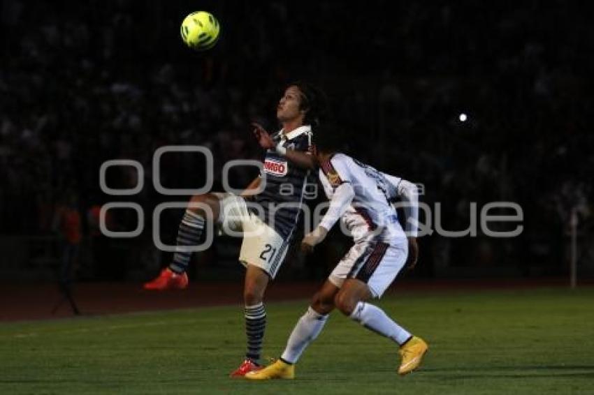 FÚTBOL . LOBOS VS CHIVAS