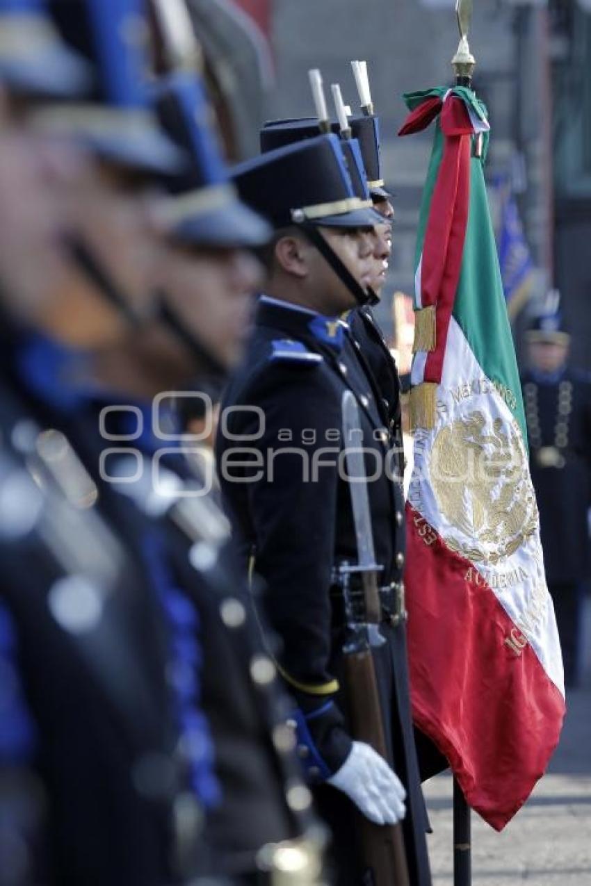 DÍA DE LA BANDERA . AYUNTAMIENTO