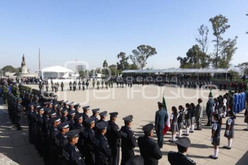 DÍA DE LA BANDERA PLAZA LA VICTORIA